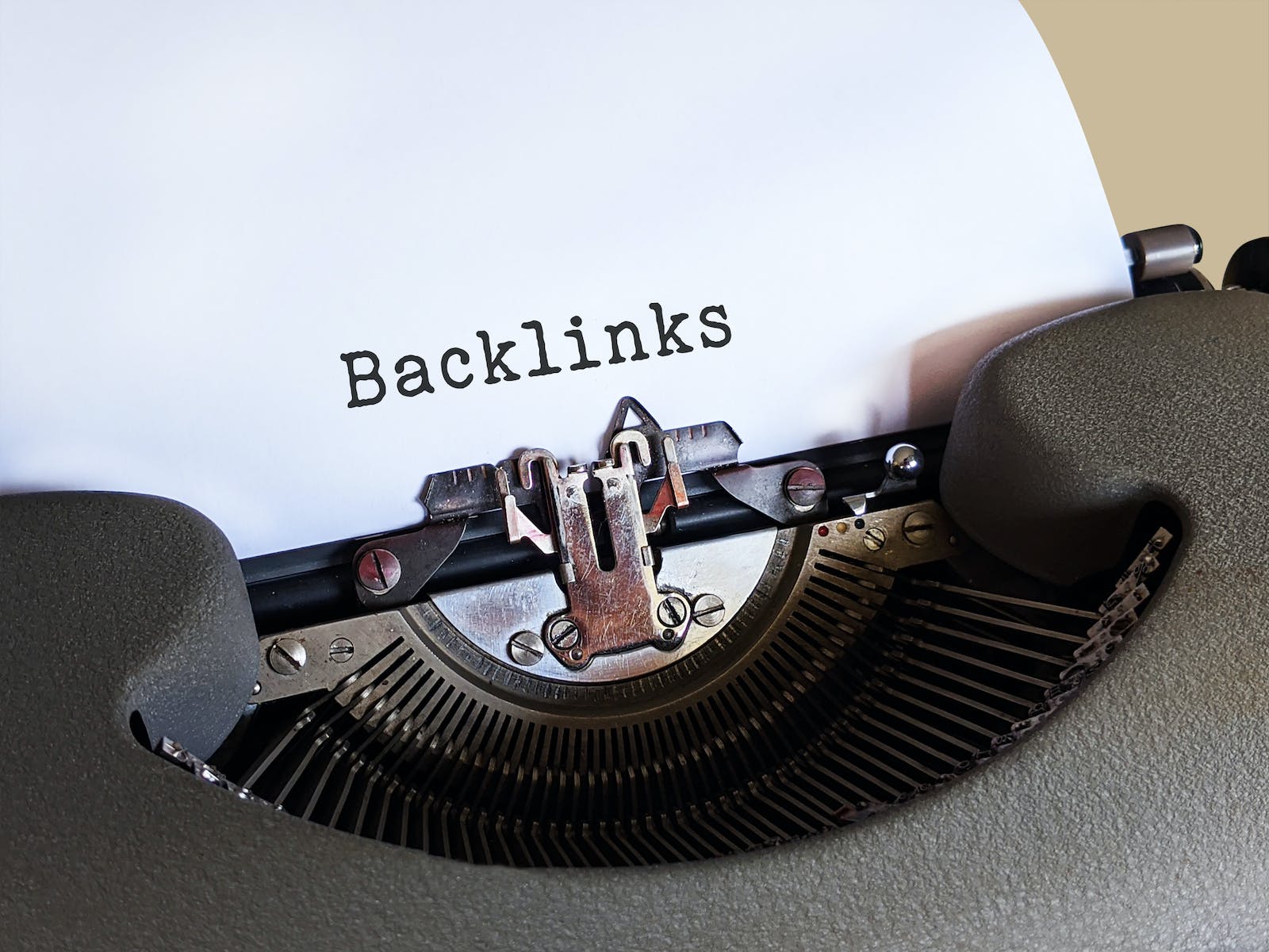 pexels-photo-10787849 backlink-text
